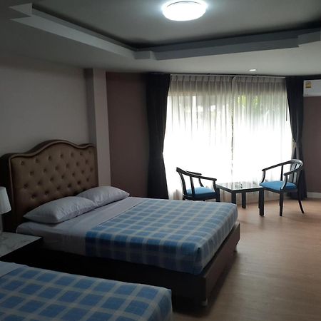 Silversand Villa Hotel Джомтьен Экстерьер фото